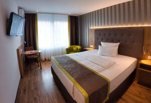 AKZENT Hotel Merfelder Hof – Business Doppelzimmer mit Balkon