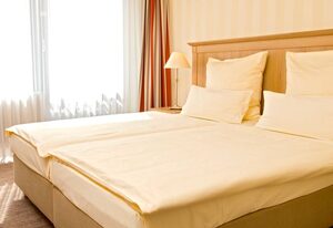 Parkhotel Hohenfeld – Einzelzimmer, Dusche/WC