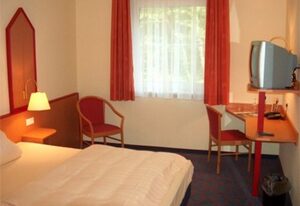 Hotel Montana – EZ, Einzelzimmer, Dusche & WC