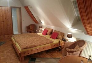 Hotel Altes Farmhaus – Doppelzimmer  Dusche/WC