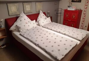 Ferienhaus Steinkallenfels – Ferienhaus, Dusche und Bad, WC, 2 Schlafräume