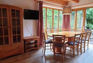 Haus 6 Natur Ferienpark, Ideal für Senioren und Familien: Natur, Ruhe und leichte Wanderwege direkt vor der Tür