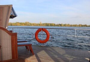 Floating 44 in Xanten - Boot 5 – FLOATING 44 – komfortable Hausboote bei Xanten mit tollem Seeblick