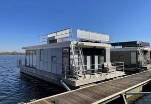 Floating 44 in Xanten - Boot 4 – FLOATING 44 – komfortables Hausboot bei Xanten mit tollem Seeblick
