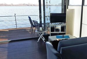 Floating 44 in Xanten - Boot 7 – FLOATING 44 – komfortable Hausboote bei Xanten mit tollem Seeblick