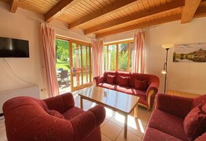 Haus 28 Natur Ferienpark - Hundefreundlicher Rückzugsort für Erholung und Abenteuer im Grünen