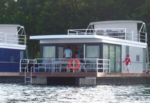 Floating 44 in Xanten - Boot 1 – FLOATING 44 – komfortable Hausboote bei Xanten mit tollem Seeblick