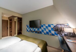 TRYP by Wyndham Rosenheim – Standardzimmer mit Dusche/WC/ Einzelbelegung