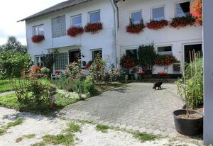 Lindenhof Hahn – Ferienwohnung Schosterliese