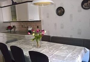 Ferienhaus Gramm – 9-Bettwohnung, Dusche, WC, Nichtraucher