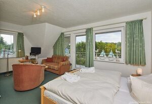 Doppelzimmer mit Balkon Haus Dorfstraße