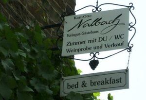 Weingut Gästehaus Karl-Otto Nalbach – Doppelzimmer Dusche/WC/teilweise Balkon