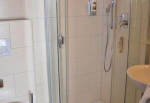 Flair Hotel am Rosenhügel – Kleines Doppelzimmer /Balkon