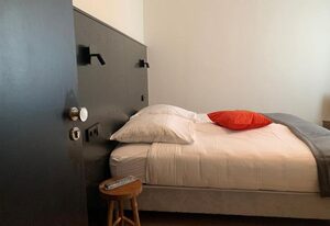Hotel am Hafen – Doppelzimmer mit seitlichem Balkon