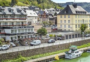 Hotel am Hafen – Doppelzimmer mit seitlichem Balkon