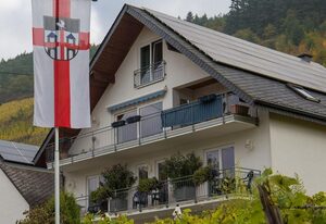 Gästehaus Falklay im Weingut Paul Knod – DZ Balkon Kat.A