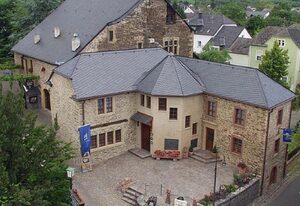 Alte Burg Longuich - Gästehaus – Doppelzimmer Burggarten