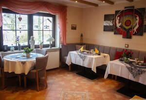 Privatpension Haus Wildgarten – Doppelzimmer, Dusche oder Bad, WC, 1 Schlafraum