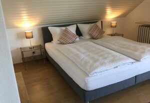 Gästehaus Am Rebenhang – Familienzimmer Zimmer 7