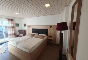 Bleibe in der Brandgasse – Doppelzimmer "Hunnenstein" mit Balkon