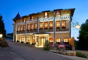 Hotel-Gasthof Schwarz – Doppelzimmer Economy mit WLAN und TV