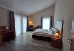 Linden's Pension-Restaurant – Doppelzimmer Dusche/WC
