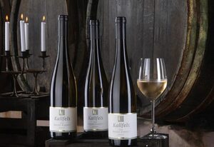 Weingut u. Gästehaus Kallfels – Doppelzimmer mit Balkon