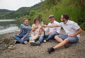 Weingut Peter Barzen – Appartement/Fewo, Dusche und Badewanne, 2 Schlafrä