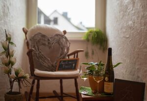 Weingut Peter Barzen – Appartement/Fewo, Dusche und Badewanne, 2 Schlafrä