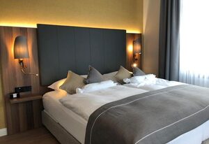 Boutique-Hotel Moseltor – Doppel- / Zweibettzimmer/Dusche/WC