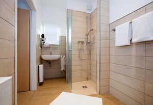 Mittelrhein Pension – Einzelzimmer, Dusche, WC, 1 Schlafraum