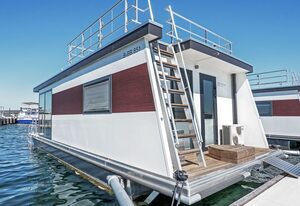 Floating Houses Braunsbedra – Boot 16