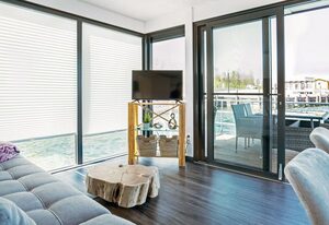Floating Houses Braunsbedra – Boot 16