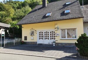 Christel Löffler – Doppelzimmer, Dusche, WC