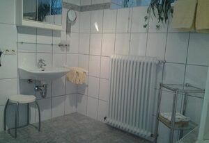 Privatzimmer Haus Waldblick – Doppelzimmer Dusche/WC