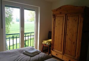 Ferienwohnung am Birkenberg – 8-Bett-Ferienwohnung, Dusche und Bad/WC bis 8 Pers