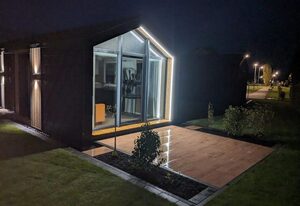 Land Zeit - get your tiny moment – Tiny-House "Das kleine Schwarze"