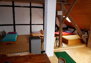 Pilger- und Wanderherberge Altes Forstamt – Ein Bett im Mehrbettzimmer der Herberge