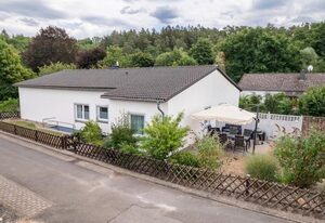 Ferienhaus Hunsrückliebe – Ferienhaus, Dusche, WC, 2 Schlafräume