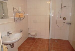 Pension Steinle – Ferienwohnung, 60qm, Terrasse, 2 Schlafzimmer, max. 5 Personen