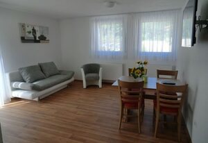 Pension Steinle – Ferienwohnung, 60qm, Terrasse, 2 Schlafzimmer, max. 5 Personen