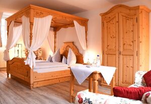 Weinheber - Hotel und Weinstube – Doppelzimmer Comfort,  Bad, WC, 1 Schlafraum