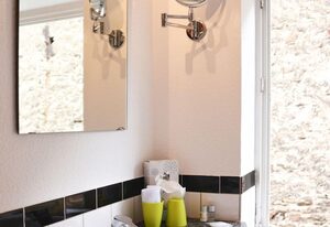 Weinheber - Hotel und Weinstube – Doppelzimmer Comfort,  Bad, WC, 1 Schlafraum