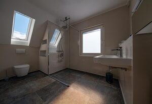 Haus Am Brunnen – Ferienhaus, Dusche und Bad, WC, 3 Schlafräume