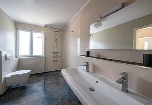 Haus Am Brunnen – Ferienhaus, Dusche und Bad, WC, 3 Schlafräume