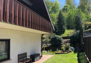 Ferienhaus Korn am Bärensteig – FH für max. 6 Pers. Terrasse+ Balkon, Grillmöglichkeit, Liegewiese, Drei Schlafzimmer