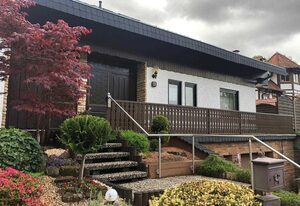 Ferienhaus Korn am Bärensteig – FH für max. 6 Pers. Terrasse+ Balkon, Grillmöglichkeit, Liegewiese, Drei Schlafzimmer