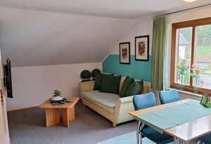 Haus Wiesengrund – Ferienwohnung Geierstein