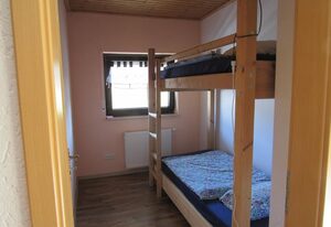 Ferienhaus am Felsen – Ferienhaus, Dusche, WC, 2 Schlafräume