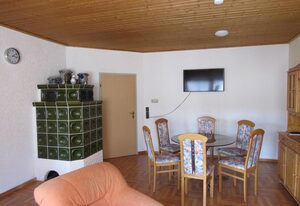 Ferienhaus am Felsen – Ferienhaus, Dusche, WC, 2 Schlafräume